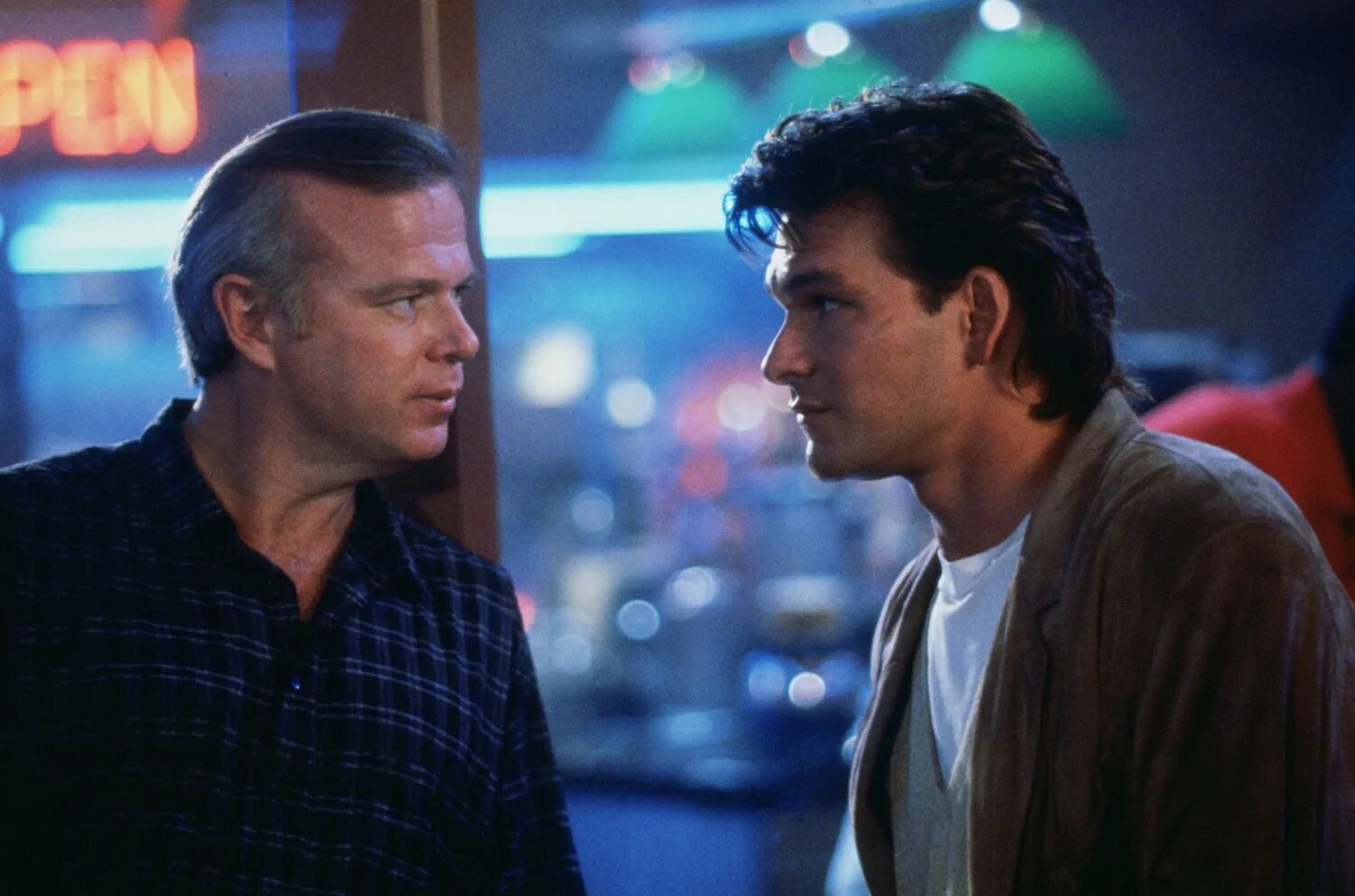 Придорожная закусочная в америке. Патрик суэйзи дом у дороги. Придорожная забегаловка. Придорожное кафе америка дайнерс. "придорожная закусочная" / "road house" (1989),.