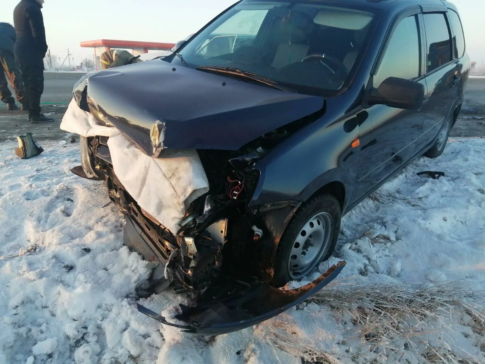 Ситуация в самарской области. ДТП В Самарской области 05.03.2022. Авария под Самарой 2012 год ноябрь ВАЗ 2114 перевернулась. ДТП 1 января 2020 года в Новошахтинске. Авария Самара Тольятти м 5 ВАЗ 2114.