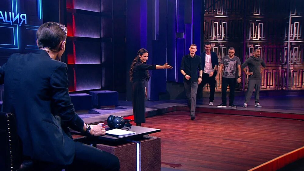 импровизация выпуск с ляйсан. импровизация выпуск с ляйсан. Comedy баттл импровизация. павел воля импровизация. шоу импровизация ляйсан утяшева.