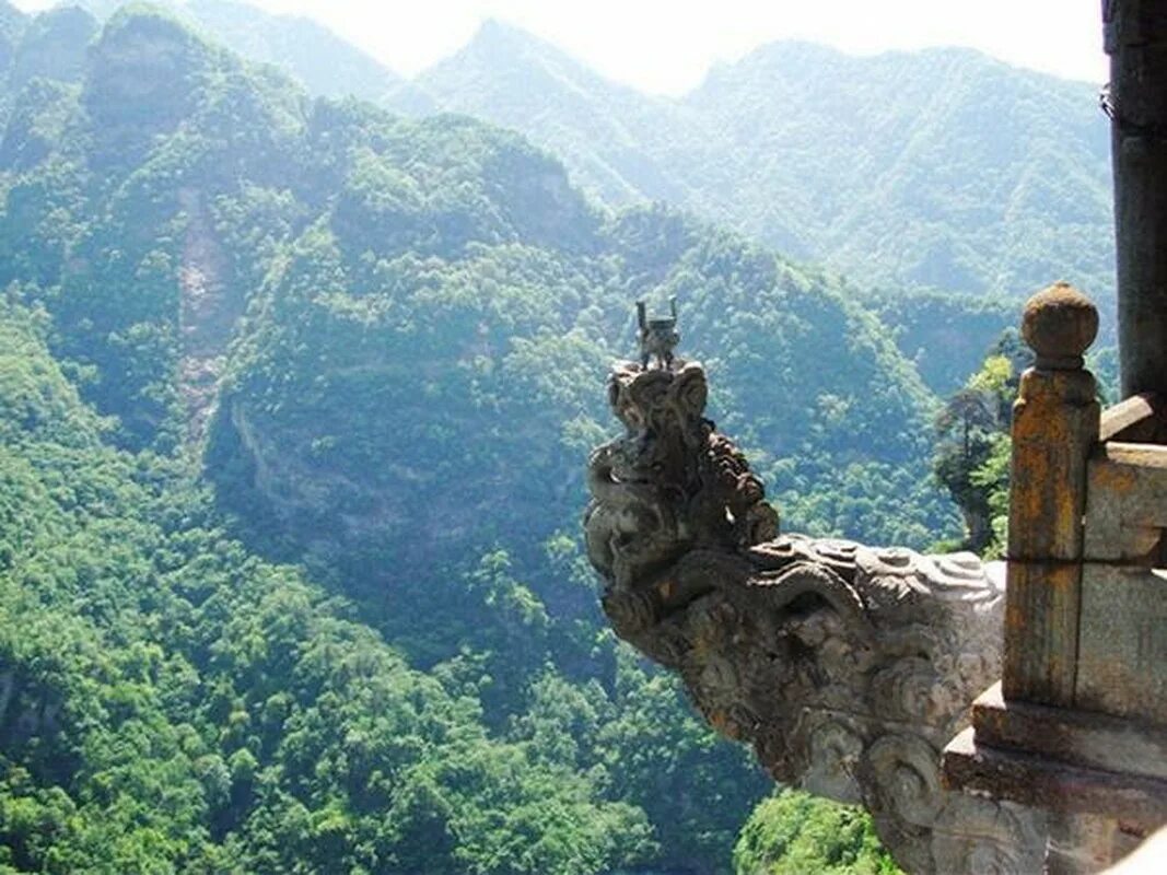 Пекин чжанцзяцзе. Горы аватара китай национальный парк чжанцзяцзе. Монастырь уданшань китай. Тяньцзи горы экскурсия. Горы хуаншань закат.