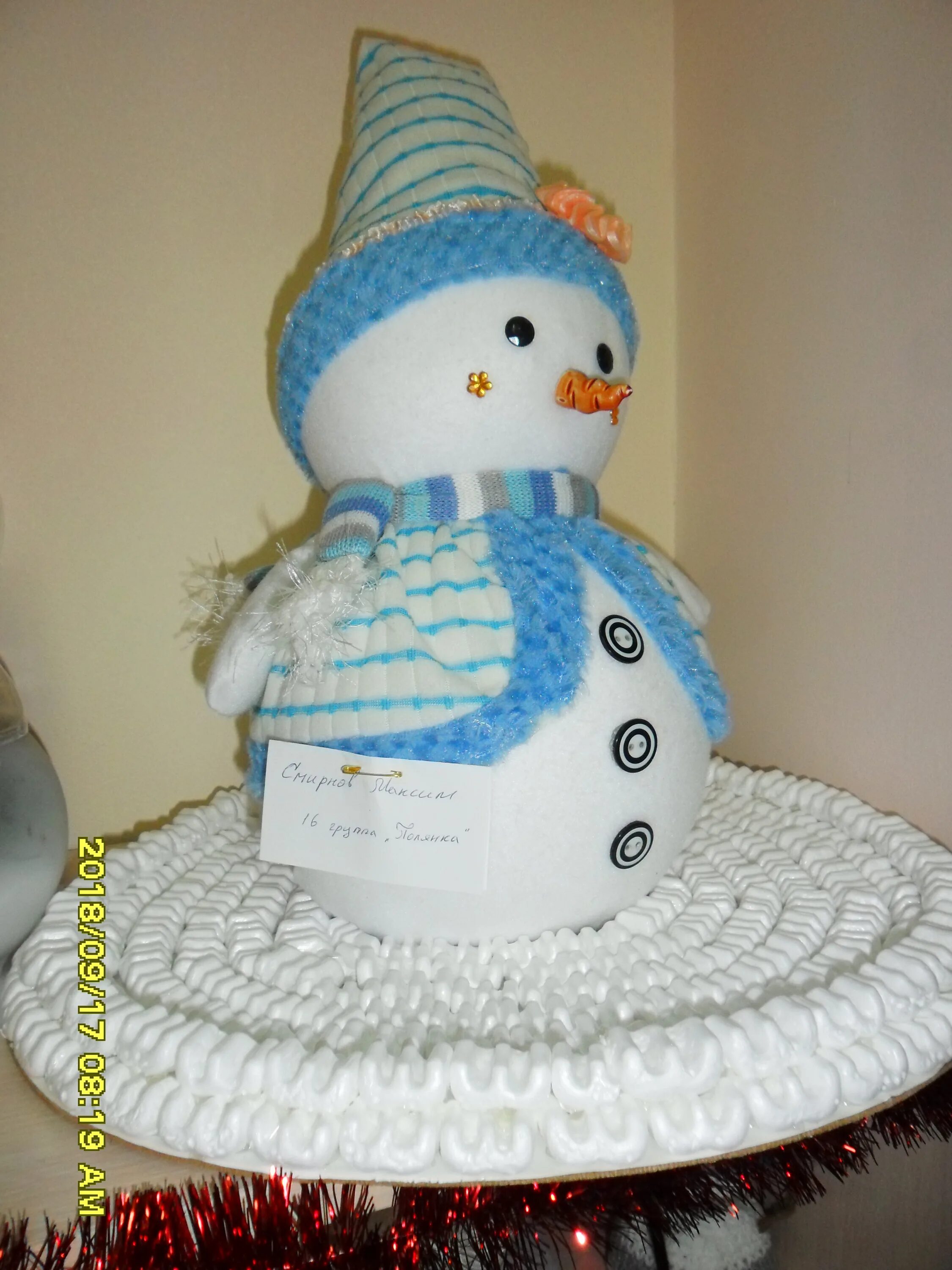 выставка снеговиков в детском саду. название снеговика на конкурс. как назвать поделку снеговика на конкурс. снеговик название поделки. конкурс веселый снеговик поделка.