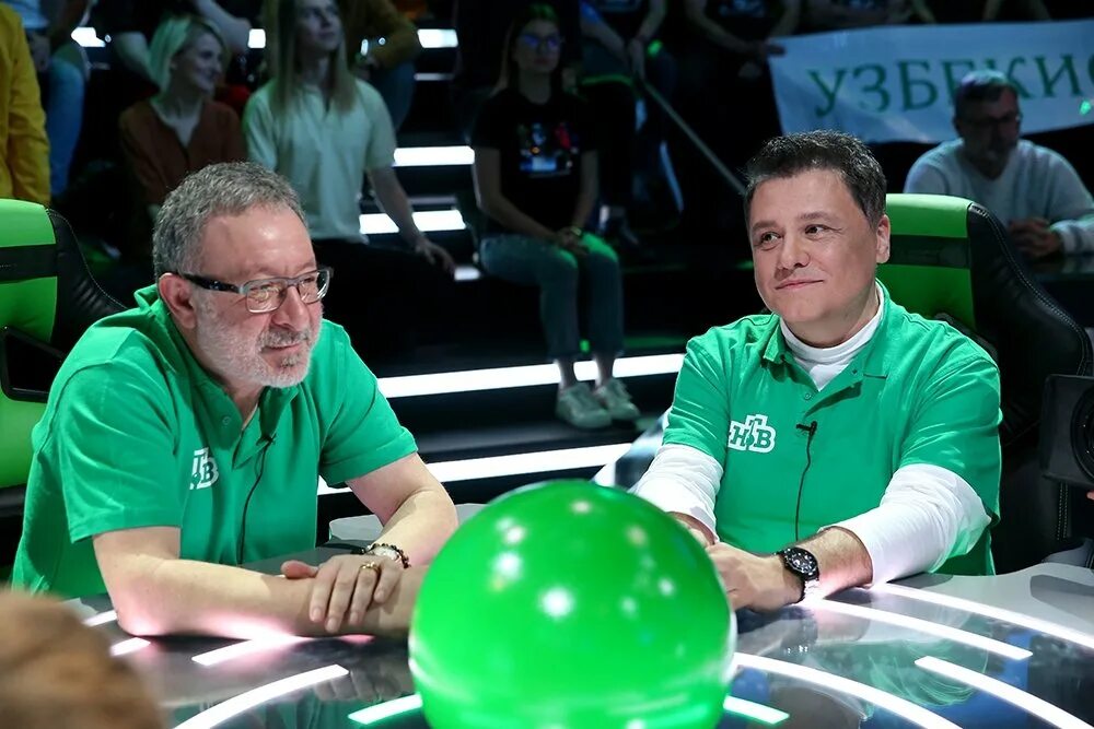 Брейн ринг 2010. Брейн ринг фото. Брейн ринг стол. Брейн ринг стс. Детский брейн ринг.