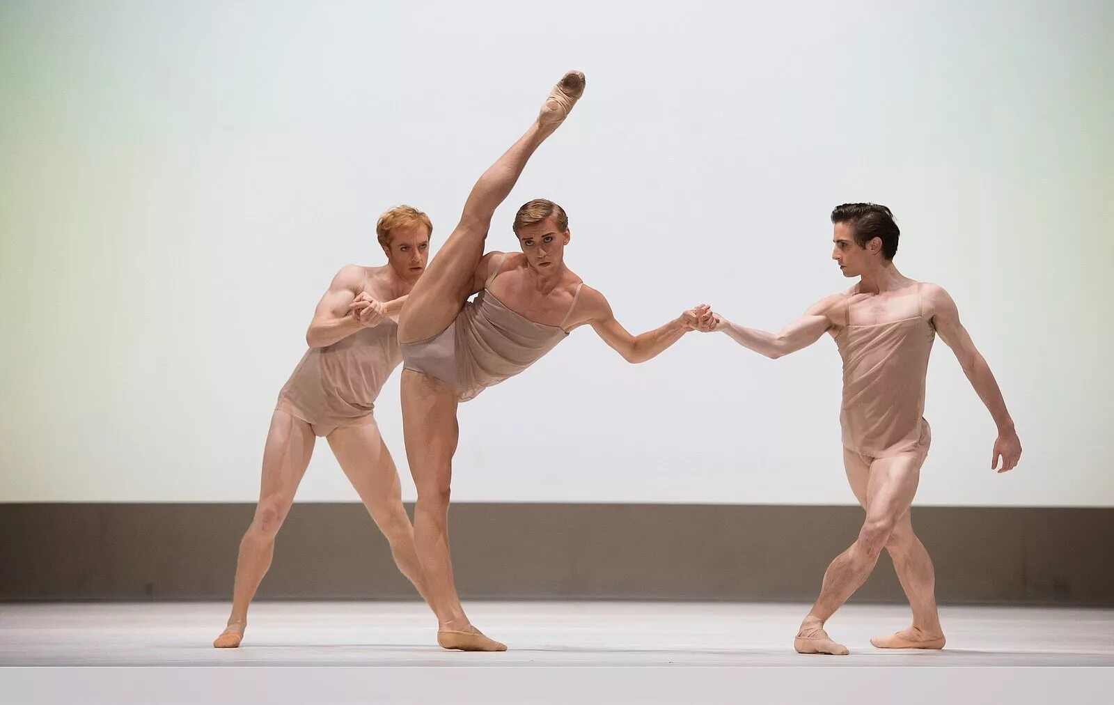 Paul van dyk – the politics of dancing 3. Пилон красивый подсветка. Paul mccartney - dance tonight. Vicious love lexy k-paul. Джимми фанз соло.