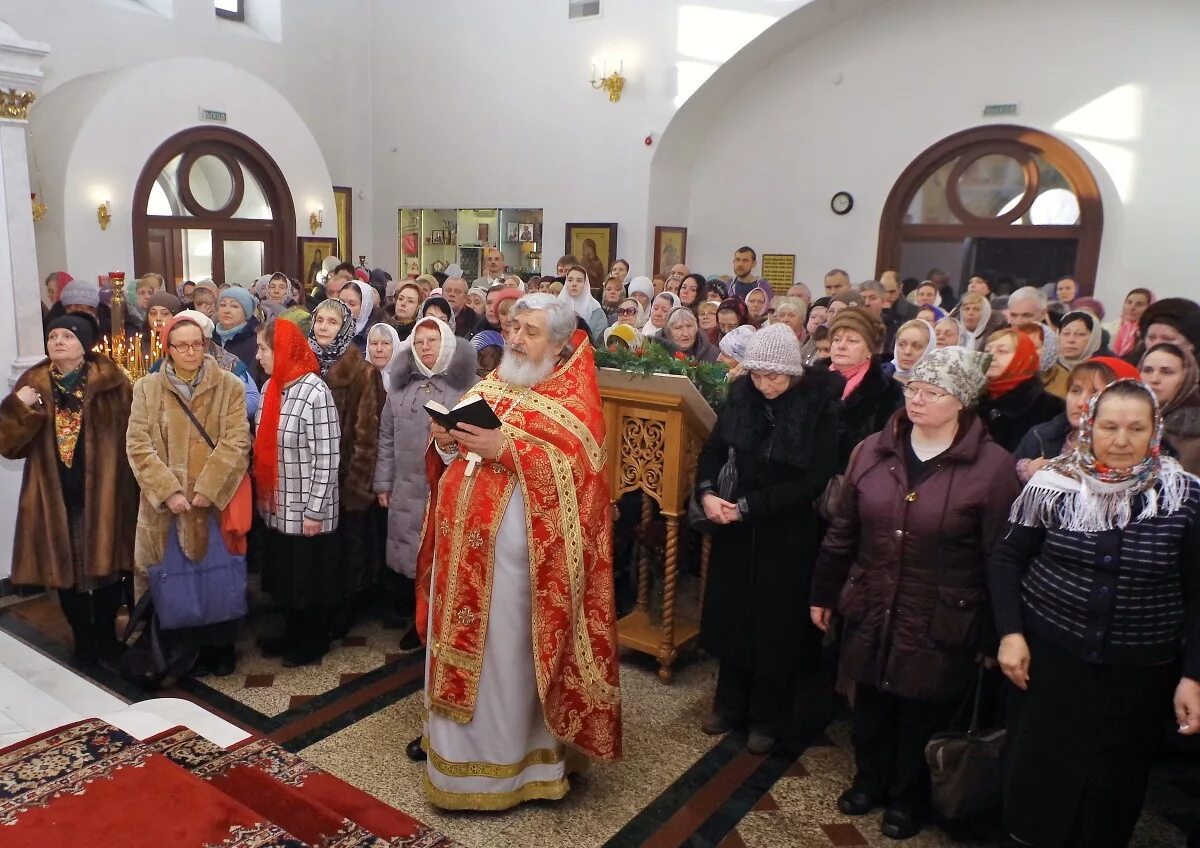 Расписание храма луки в люблино. Храм Татьяны в Люблино. Храм Татианы римской в Люблино. Церковь Татианы великомученицы в Люблино Москва. Храм мученицы Татианы деревня соловьи.