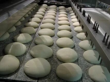Разделка теста для хлеба