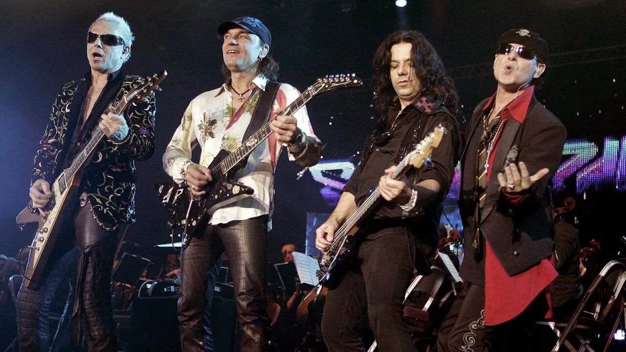 Группа Квин и скорпионс. Scorpions 2004. Солист группы скорпионс. Скорпионс 2005.