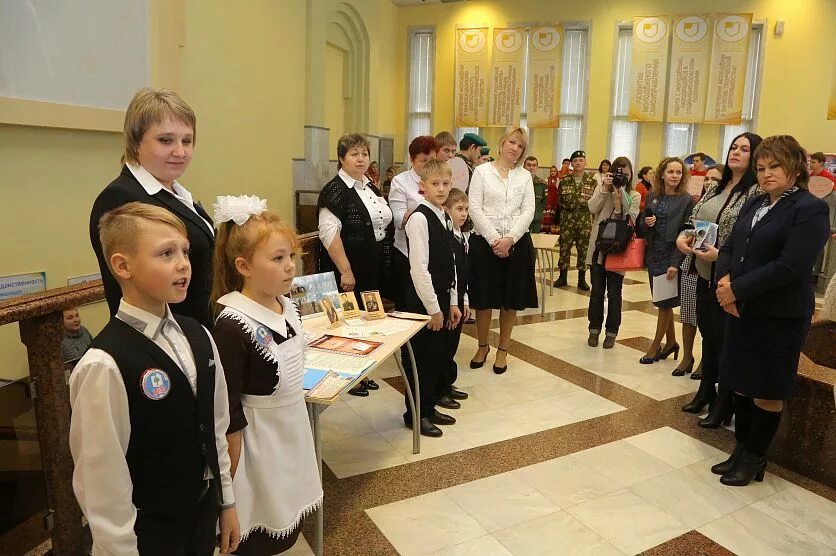 Каплинская школа федосеевка. Каплинская школа старый оскол. Каплинская школа старый оскол. Школа 33 старый оскол учителя. Председатель сельского совета федосеевка старый оскол.