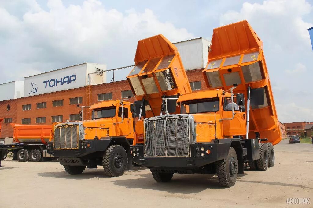 Полуприцеп-самосвал тонар 9526. Машиностроительный завод тонар орехово-зуево. Полуприцеп тонар самосвал. Завод тон. Четырехосный полуприцеп тонар 9746.
