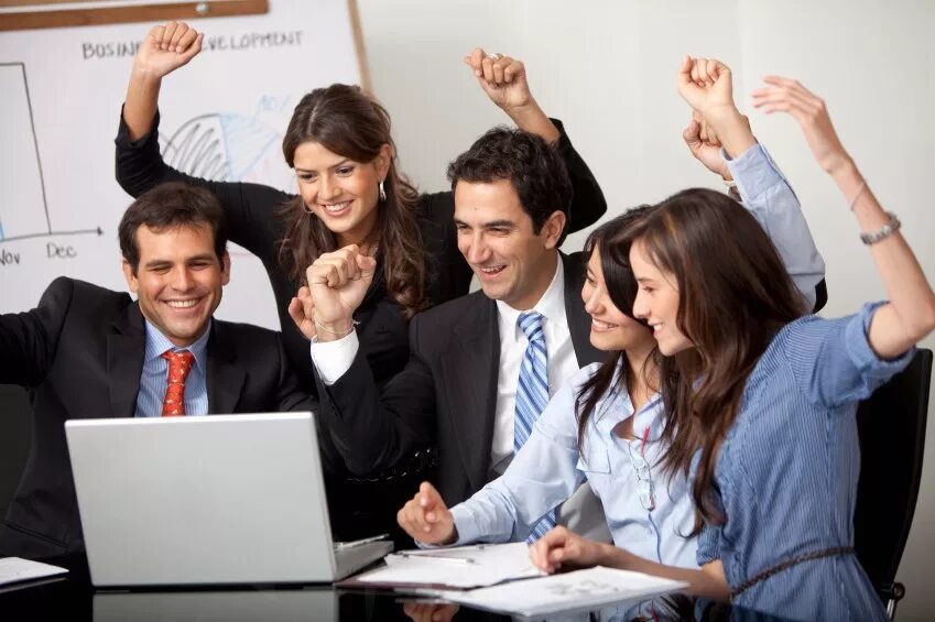 Лучший менеджер компании. Лучший менеджер компании. Молодые бизнесмены. Дружная команда. Дружный коллектив.