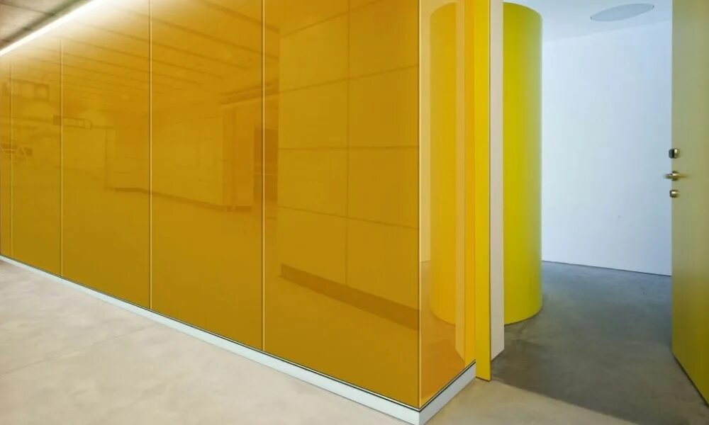 Эмалированное стекло (эмалит, стемалит). Эмалит. Стемалит облицовка стен. Эмалит. Каленое стекло, стемалит.