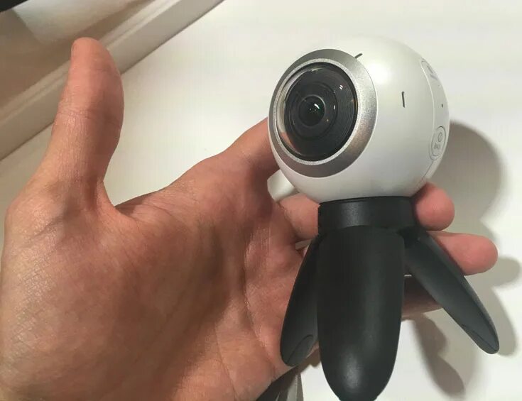 Веб камера через андроид. Samsung Gear 360. Samsung Gear 360 rith01. Камера самсунг Гир 360 приложение. Корпус ДЛЯЭКШН-камера Samsung Gear 360 SM-c200, 15мп.