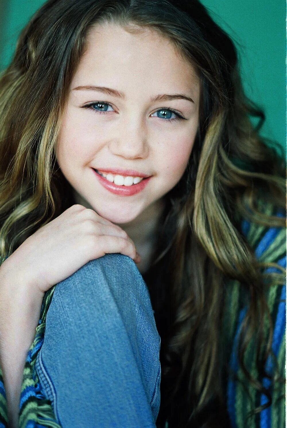 Hannah montana album. Мили впереди. Мили впереди. На мили вперёд майли сайрус. Мили впереди рецензии.