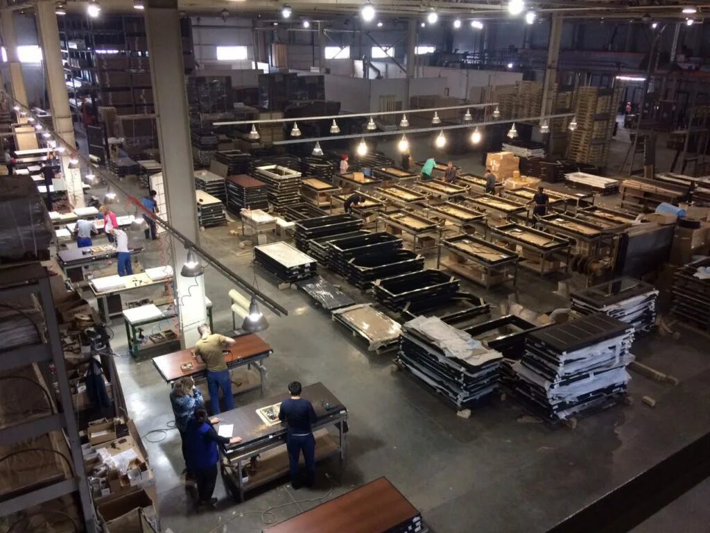 производство дверей москва. производство дверей москва. оборудование для производства межкомнатных дверей. дверь в цех. производство дверей москва.