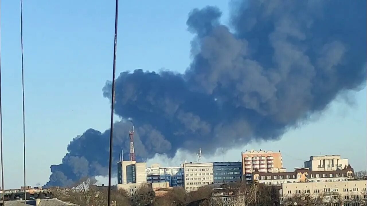 Взрывы в сумах. Взрыв дым. Взрыв огонь.