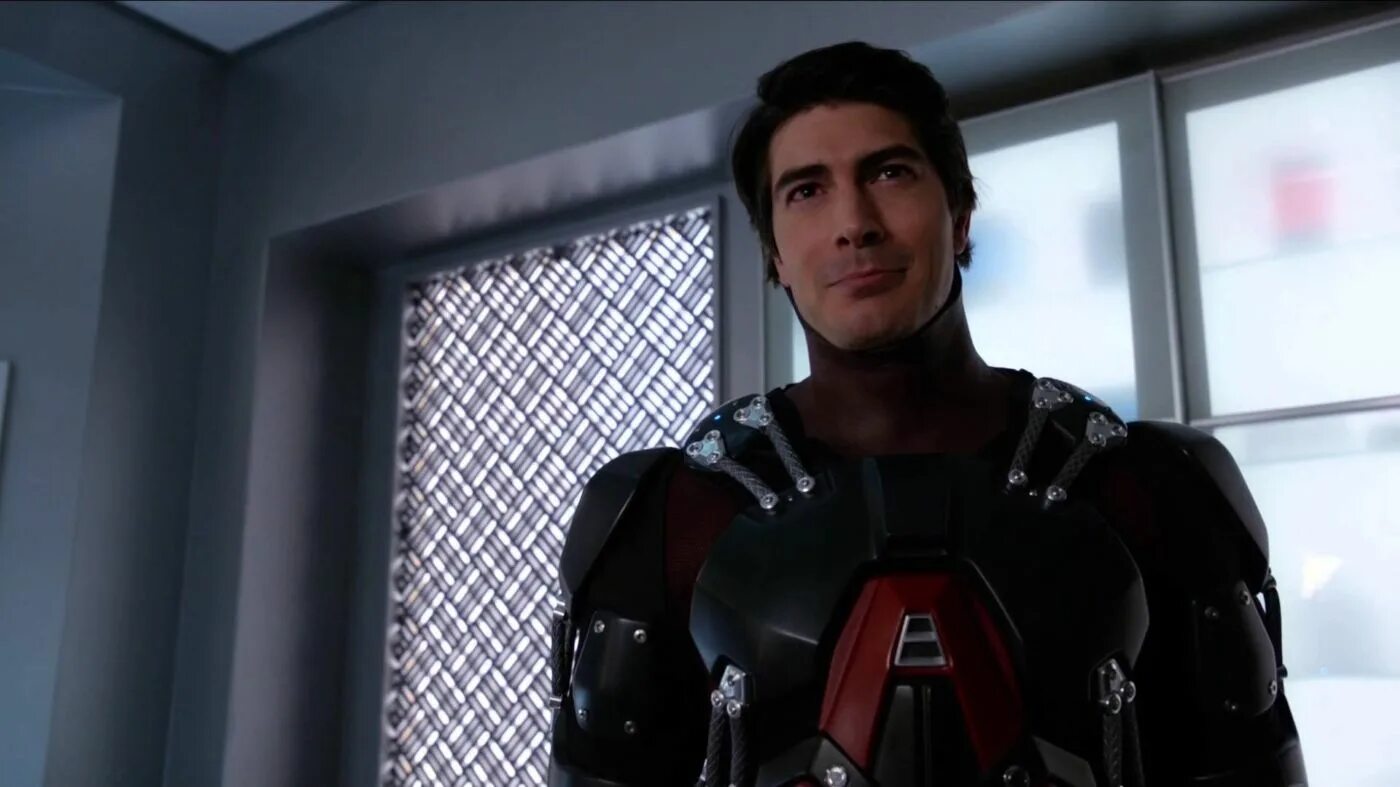 Атом актер. Брэндон рут атом. ray palmer atom.