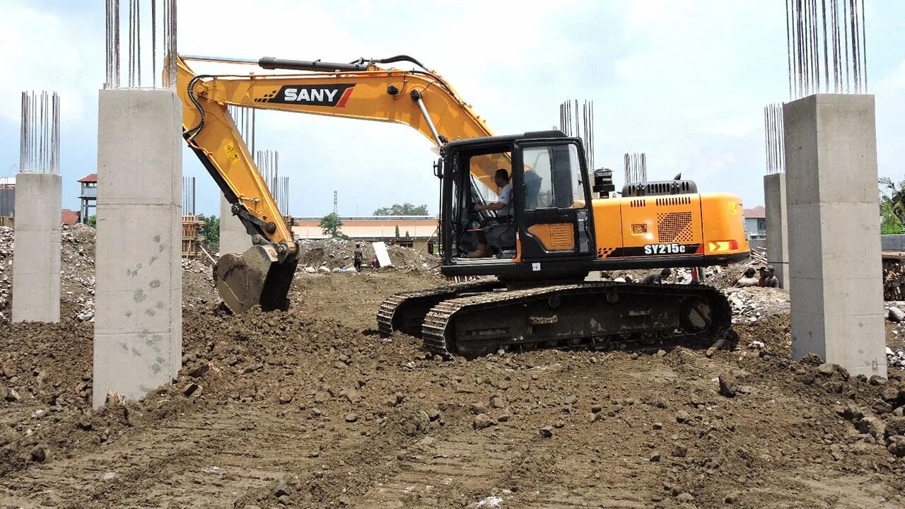 Sany sy215c. Sany sy215c