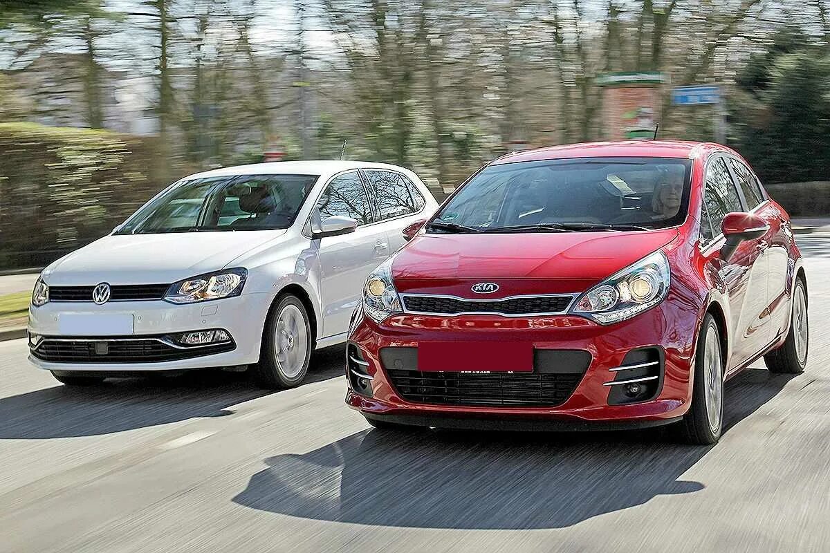 Kia volkswagen. Фольксваген поло Киа Рио. Киа Рио против Фольксваген поло. Kia Rio 2021 vs VW Polo 2021. Кия Рио 4 или Фольксваген поло.