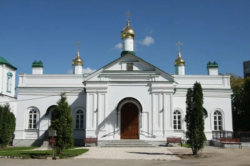 Рязань троицкий мужской. Свято-Троицкий монастырь Рязань. Сергиевская Церковь Троицкого собора Рязани. Монастырь Рязань Московское шоссе.