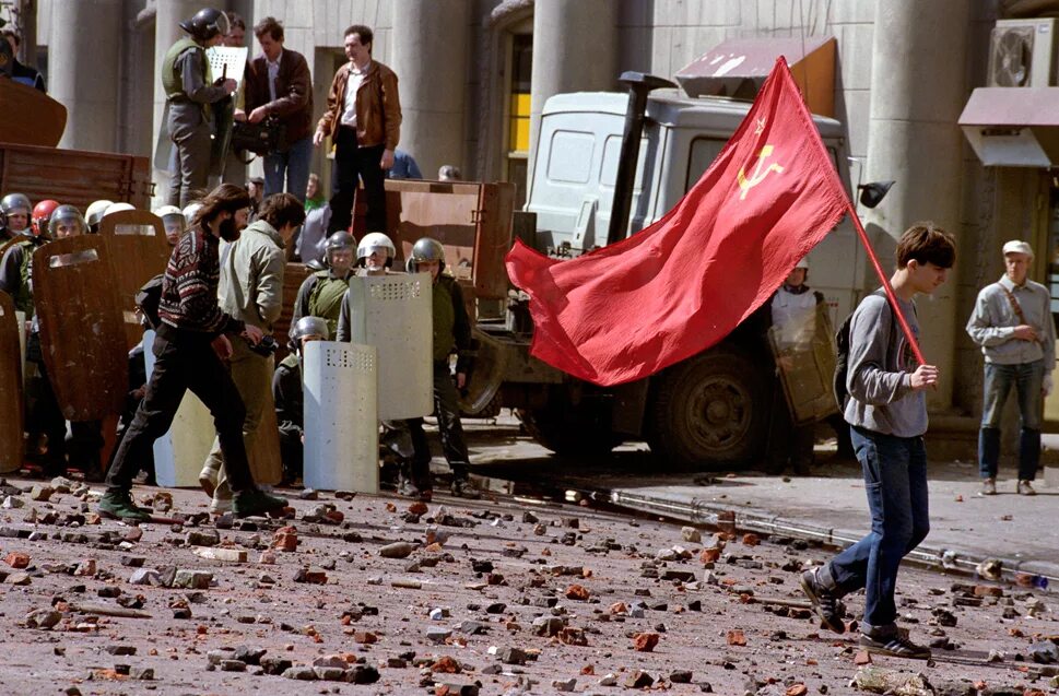 1 мая 1990. Кровавый Первомай 1993 года в Москве. Путч 1993. Октябрьский путч 1993.