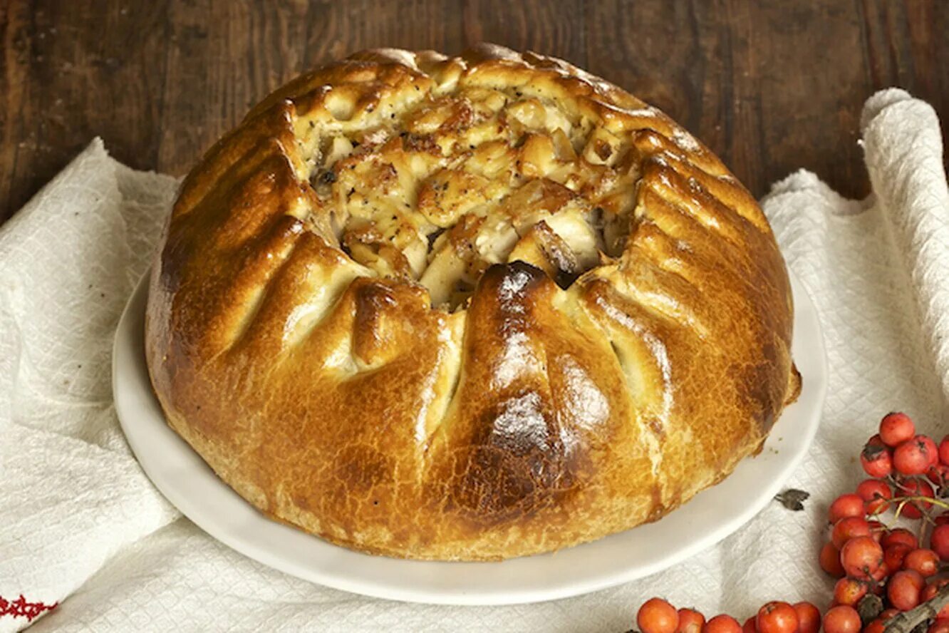 Как называется пирог с курицей. Самарский курник. мордовский курник. казачий курник. пирог лукш мордовский.