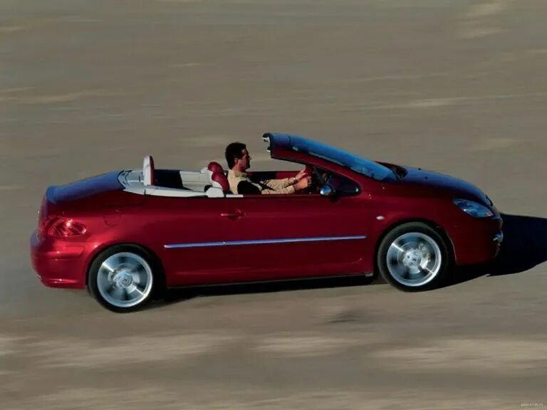 Peugeot 307 кабриолет. Пежо 307 кабриолет 2004.