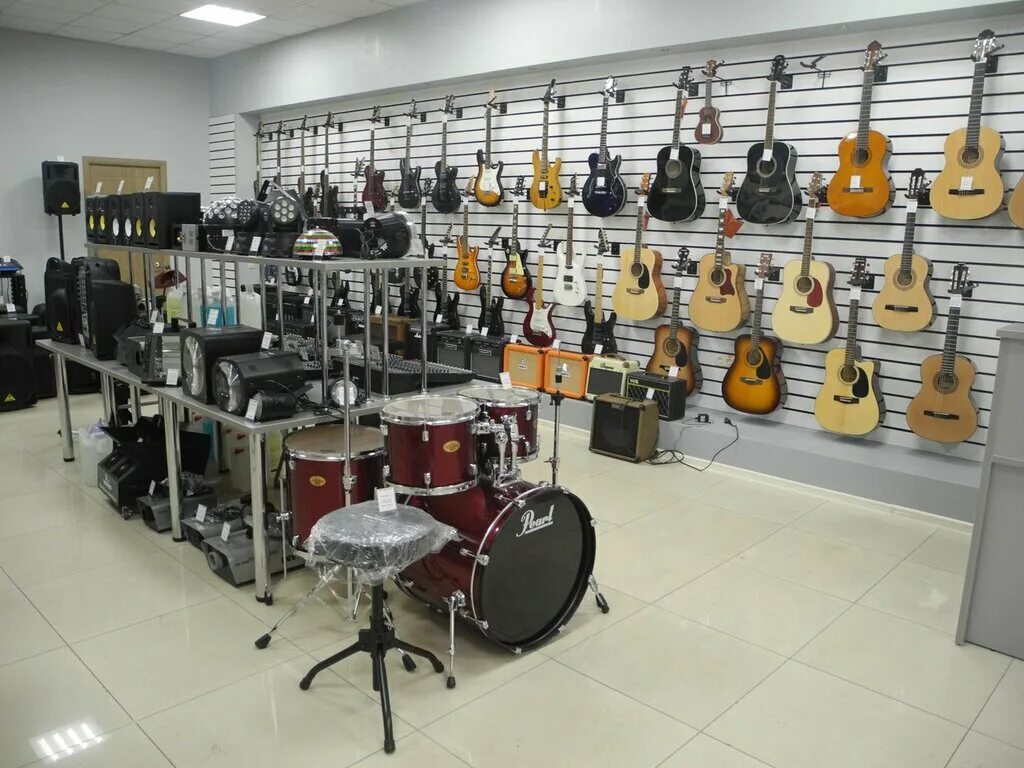 музыкальный магазин. магазин музыкальных инструментов. магазин гитар спб. музыкальный магазин. гитарный магазин.