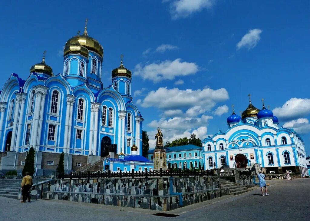 Задонск монастырь Тихона Задонского. Рождество Богородицкий монастырь Задонск. Задонский мужской монас.