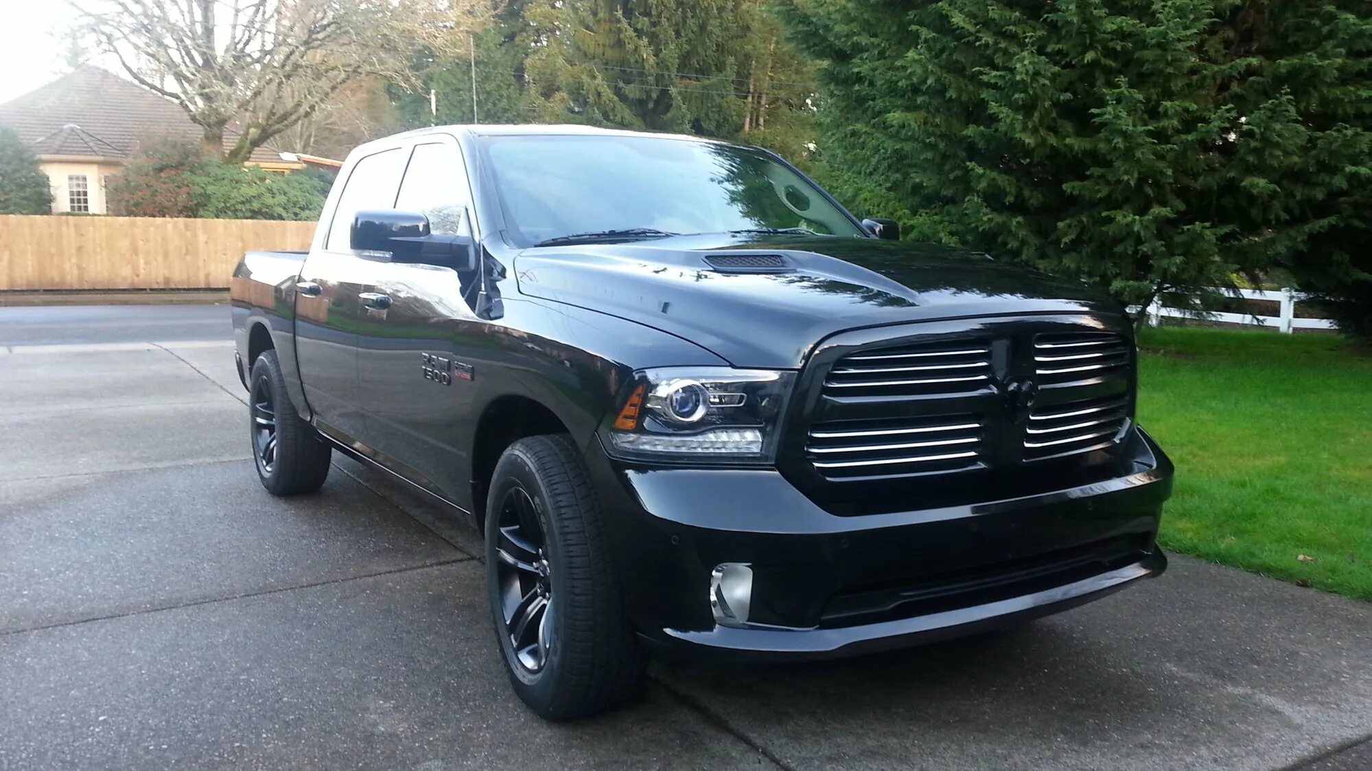 Додж 5 поколение. Dodge Ram 8500. Dodge Ram 4. Додж рам 1500 4 поколение. Dodge Ram 4 поколения.