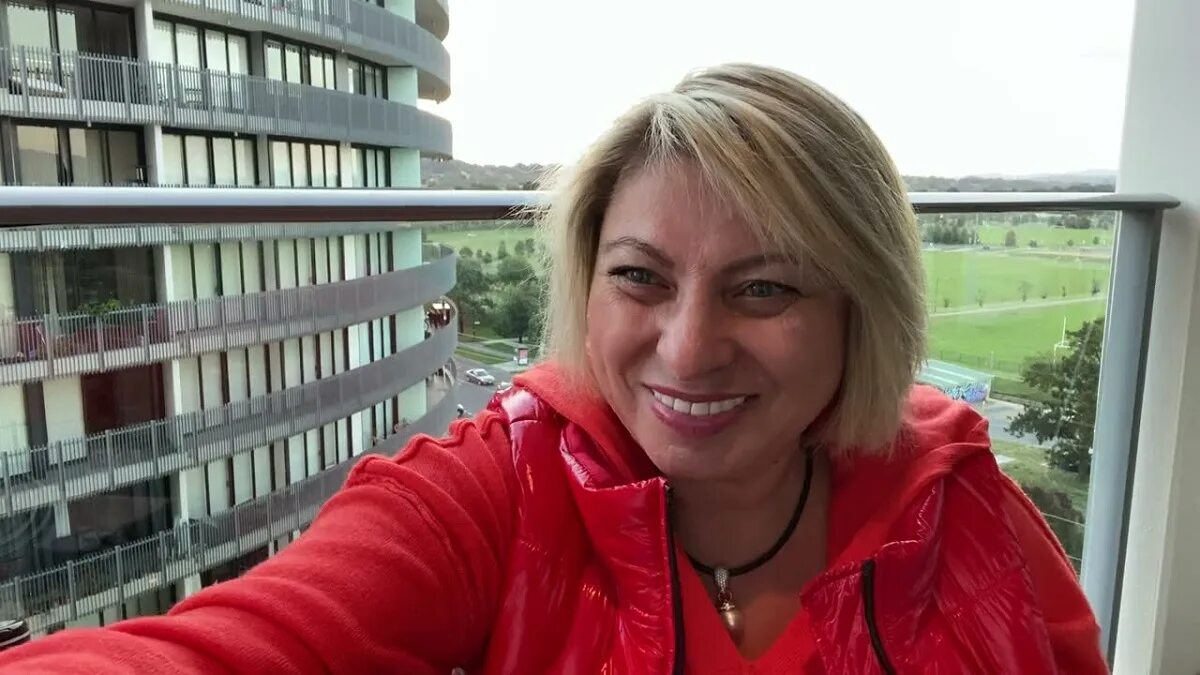 Angela pearl фото. Перл рак. Перл рак. Angela pearl в купальнике. Анджела перл и муж.