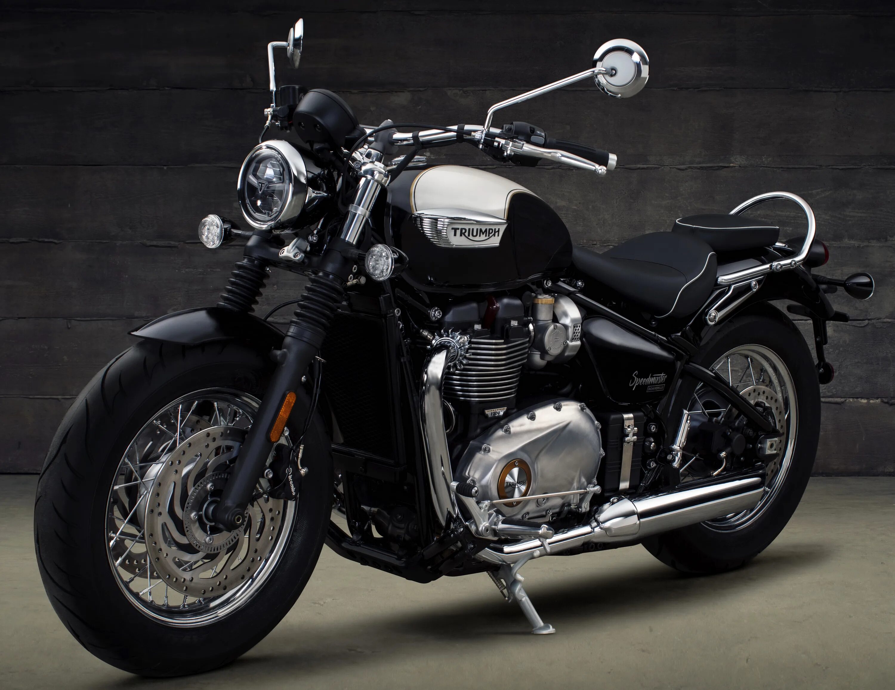 Триумф рядом. Triumph bonneville speedmaster 2018. мотоцикл триумф спидмастер. триумф бонневиль спидмастер 1200. triumph speedmaster 2025.