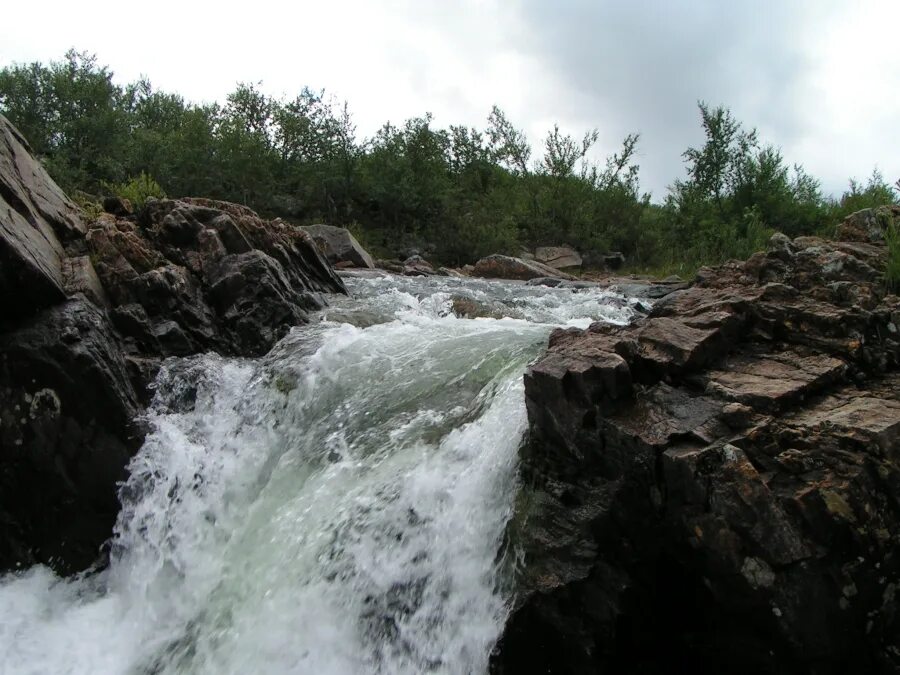 Река западная лица. Водопад на реке западная лица. река западная лица мурманская область. водопад на реке западная лица мурманск. два водопада на реке западная лица.