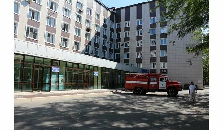 Республиканская больница 2 махачкала кардиологический отделение. Гбу рд "республиканская клиническая больница". Детская клиническая больница махачкала. Республиканский больница имени вишневского. Республиканский больница имени вишневского.