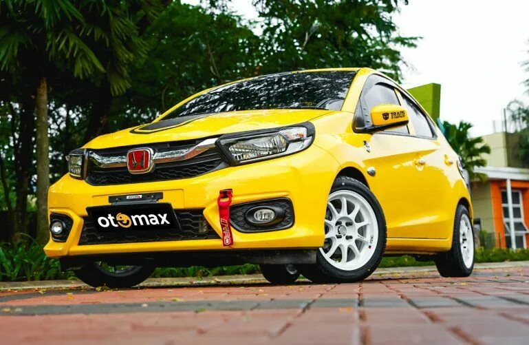 Viral di mobil brio. Honda brio 2021 indonesia. Honda brio 2022. Хонда брио мобилио. Viral di mobil brio.