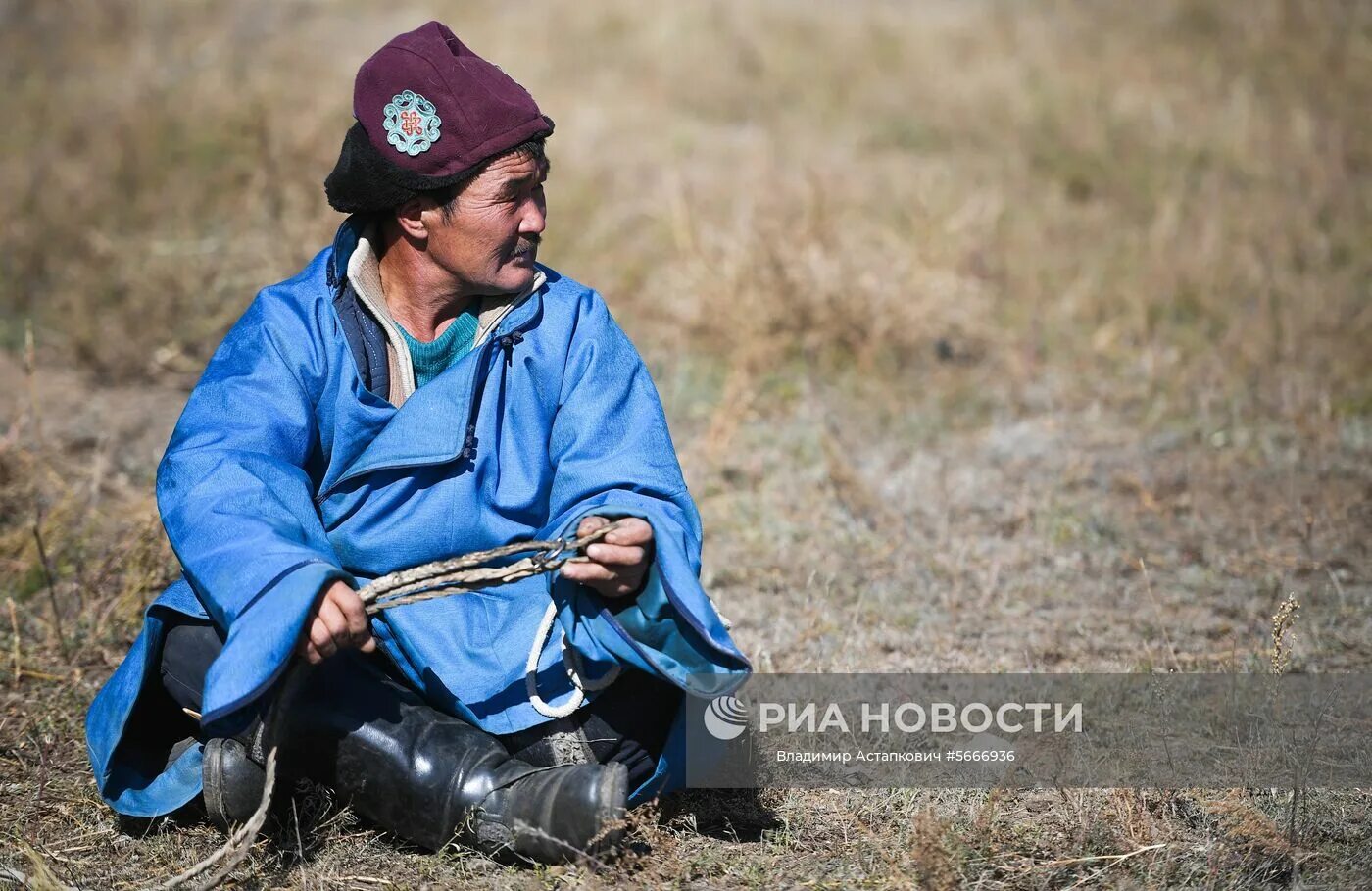 Скотовод в монголии букв. Монгольский пастух Арат. Чабаны Монголии. Пастух в Монголии. Монгол Чабан.