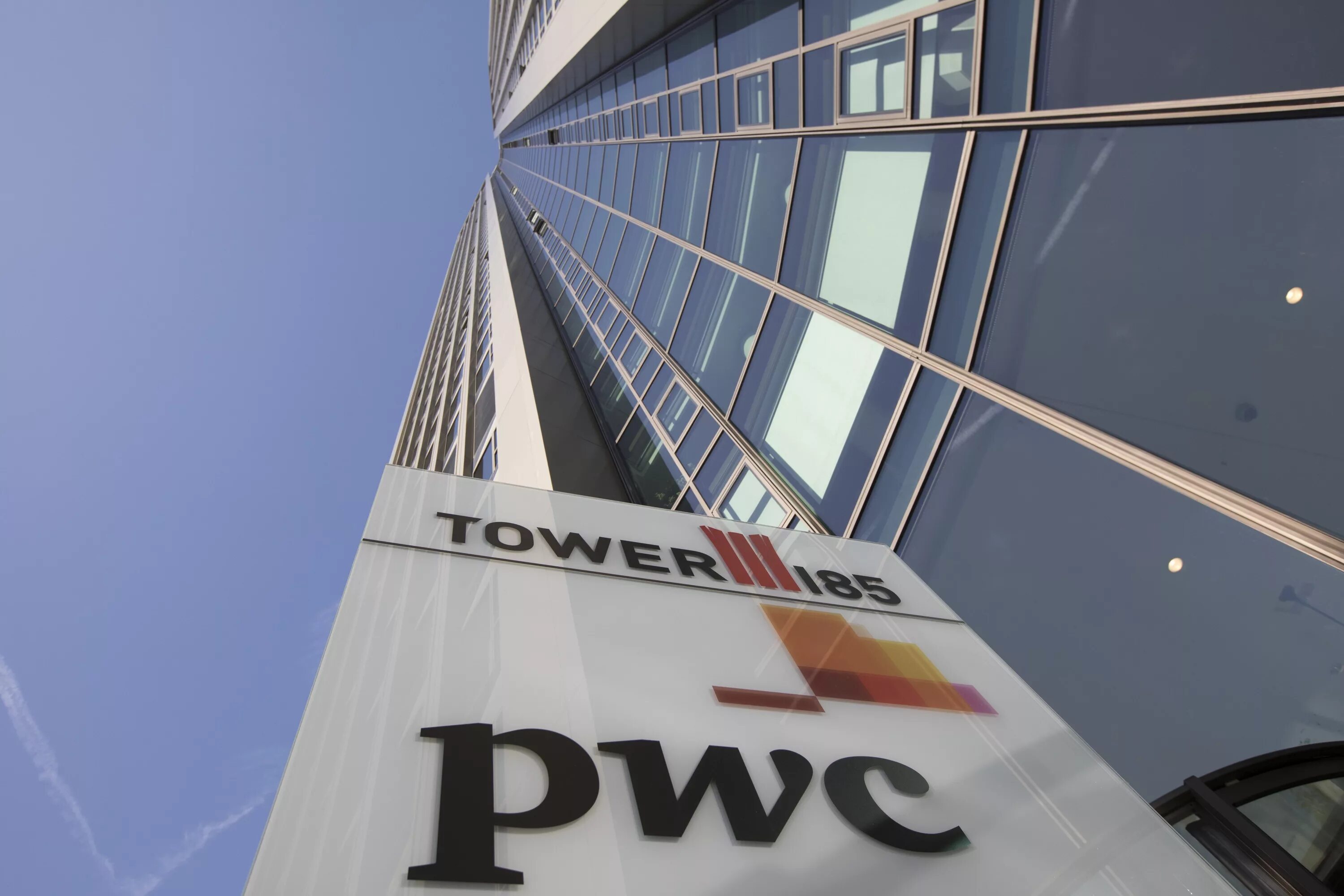 Bk pwc. Pricewaterhousecoopers москва. pricewaterhousecoopers в россии. pwc логотип. компании pricewaterhouse coopers..