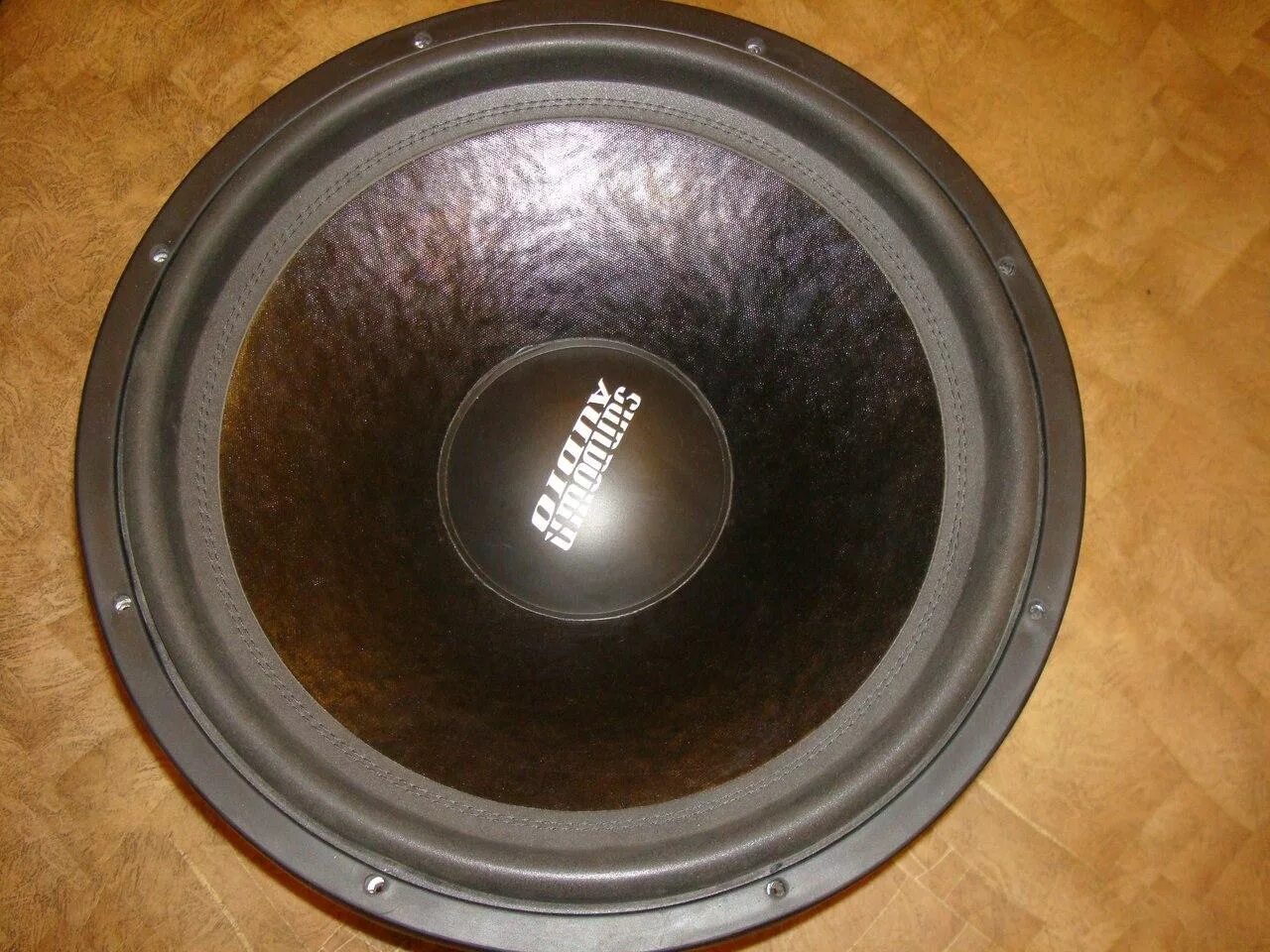 Сабвуфер 1 киловатт. Alpine swe 3200. Machete m12d2 lite r короб. Короб для 2 machete mf12. Сабвуфер 1 киловатт.