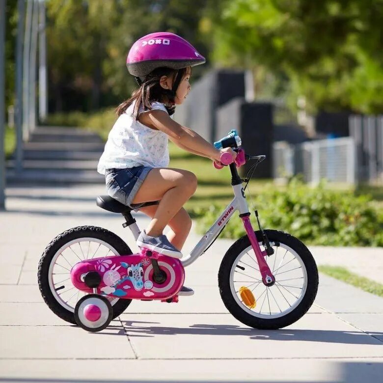 8 лет какой велосипед купить. Велосипед детский b'Twin 14. Детский велосипед Декатлон 14. Btwin детские велосипеды 14. Btwin 16 велосипед детский.