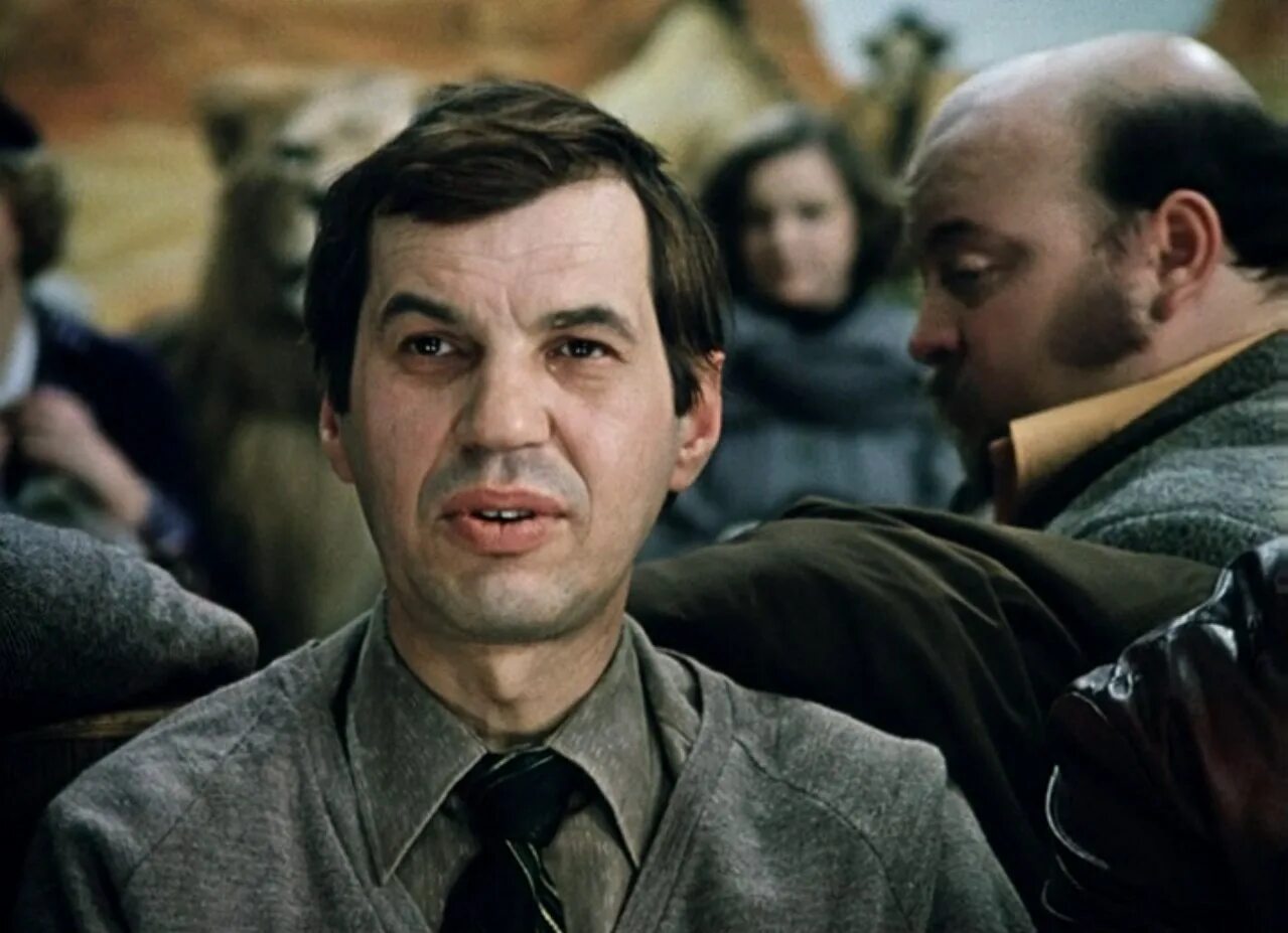 Севильский цирюльник метрополитен опера 2007. Комедийный герой приживала. Комедийные персонажи. Театр. Тайка вайтити реальные упыри.