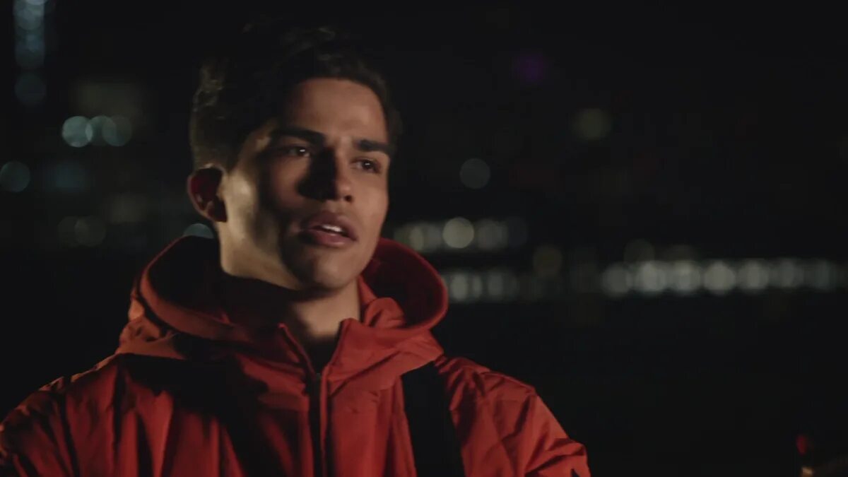 Alex Aiono. Алекс Айоно слушать. Алекс Айоно рост.