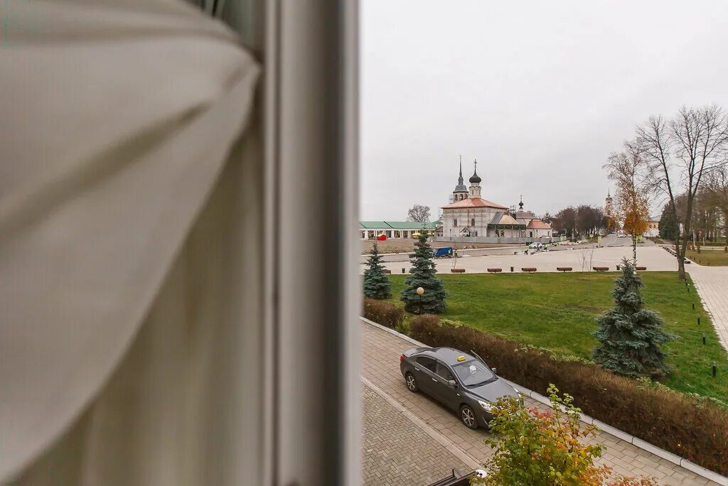 павильон для сувенирной лавки. трактир сокол суздаль. гостиница сокол суздаль официальный сайт. торговая площадь 2а суздаль. светофор в суздале.