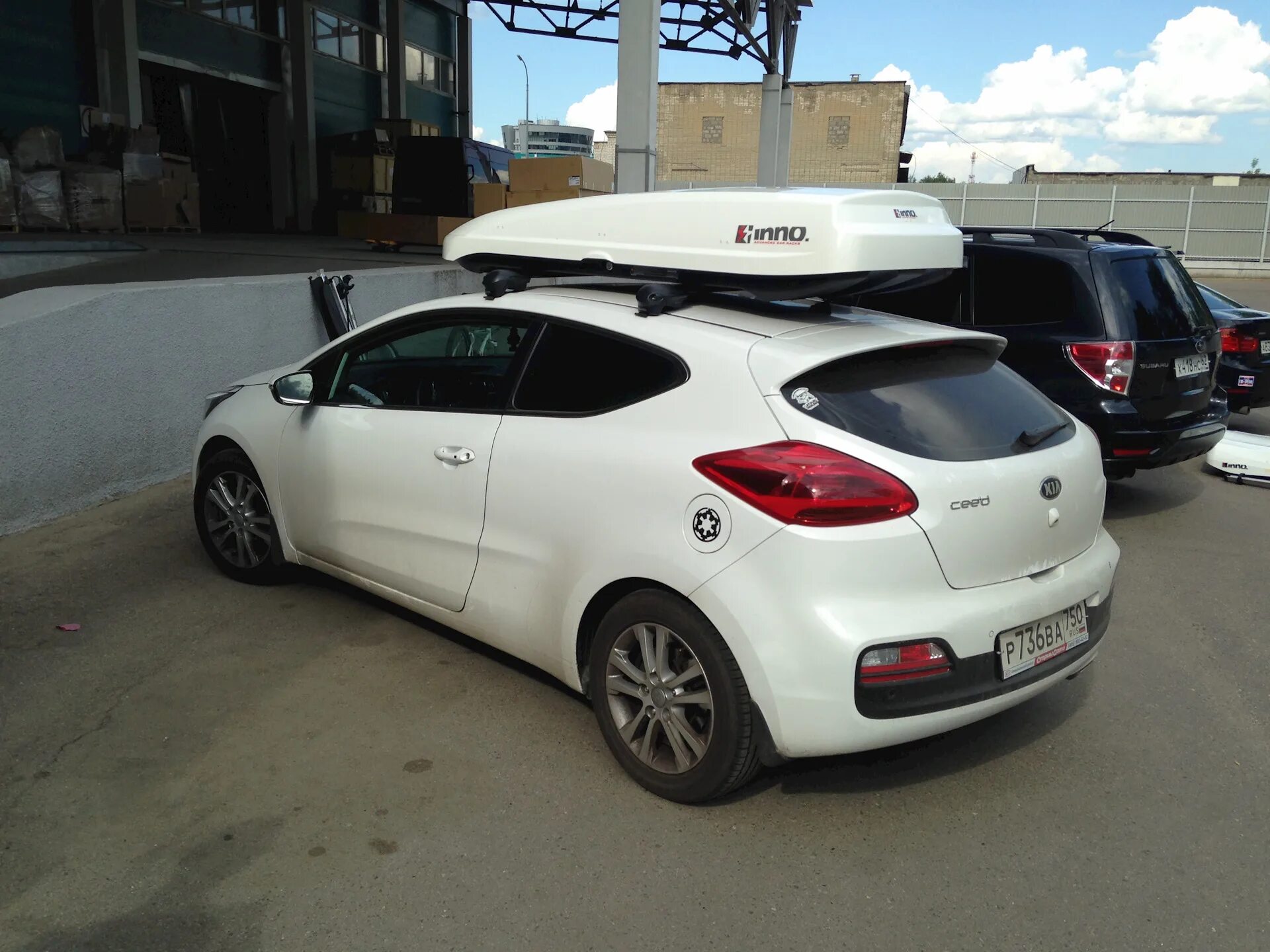 Inno new shadow 16. Inno 440л new shadow 16. бокс inno белый shadow 16. kia ceed jd inno shadow 16. автомобильный бокс inno (440л.) new shadow 16.