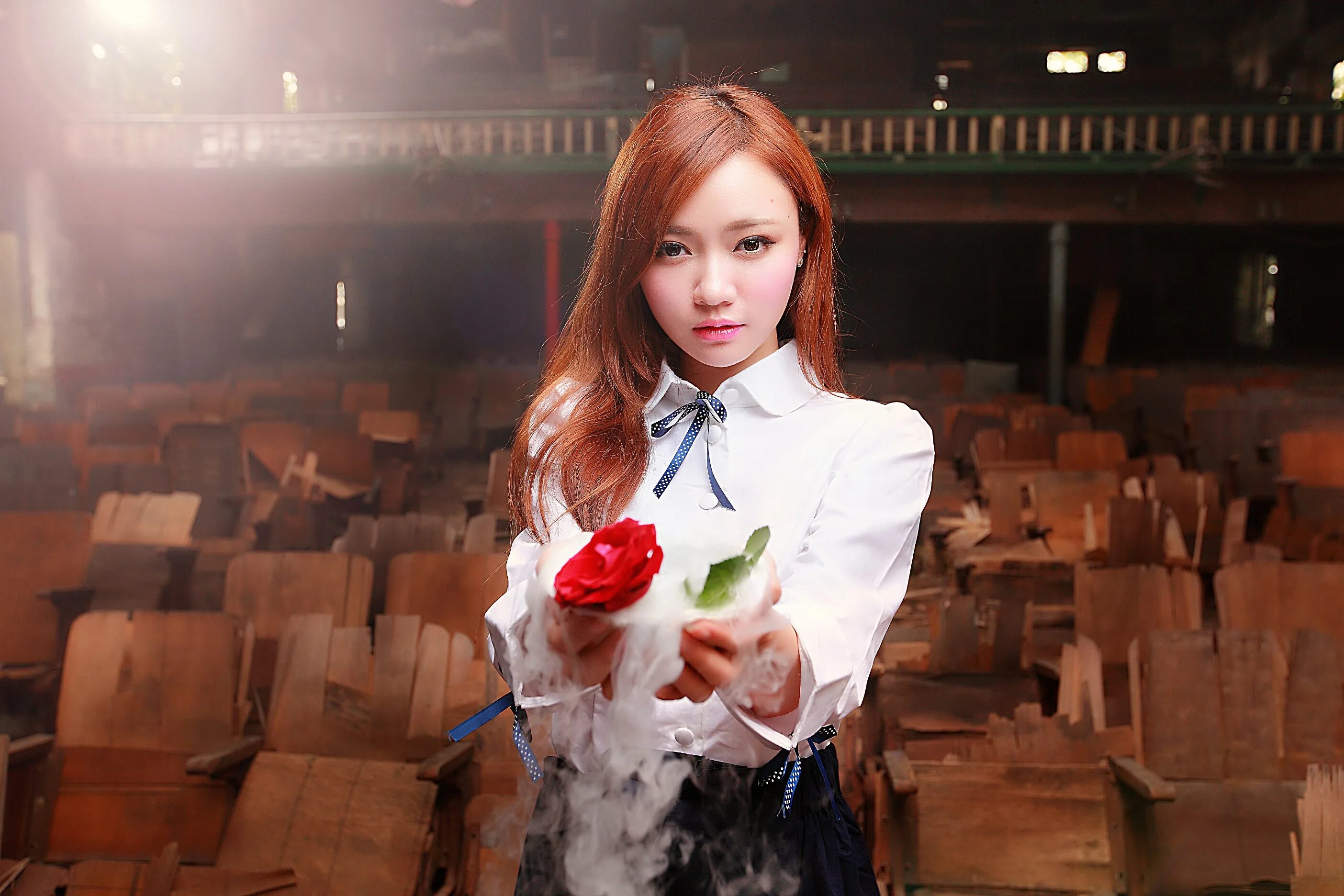 Artem asya. Девушки в белье в развалинах. Артем и ася инстаграм. Артем и ася инстаграм. @artem_asya1.