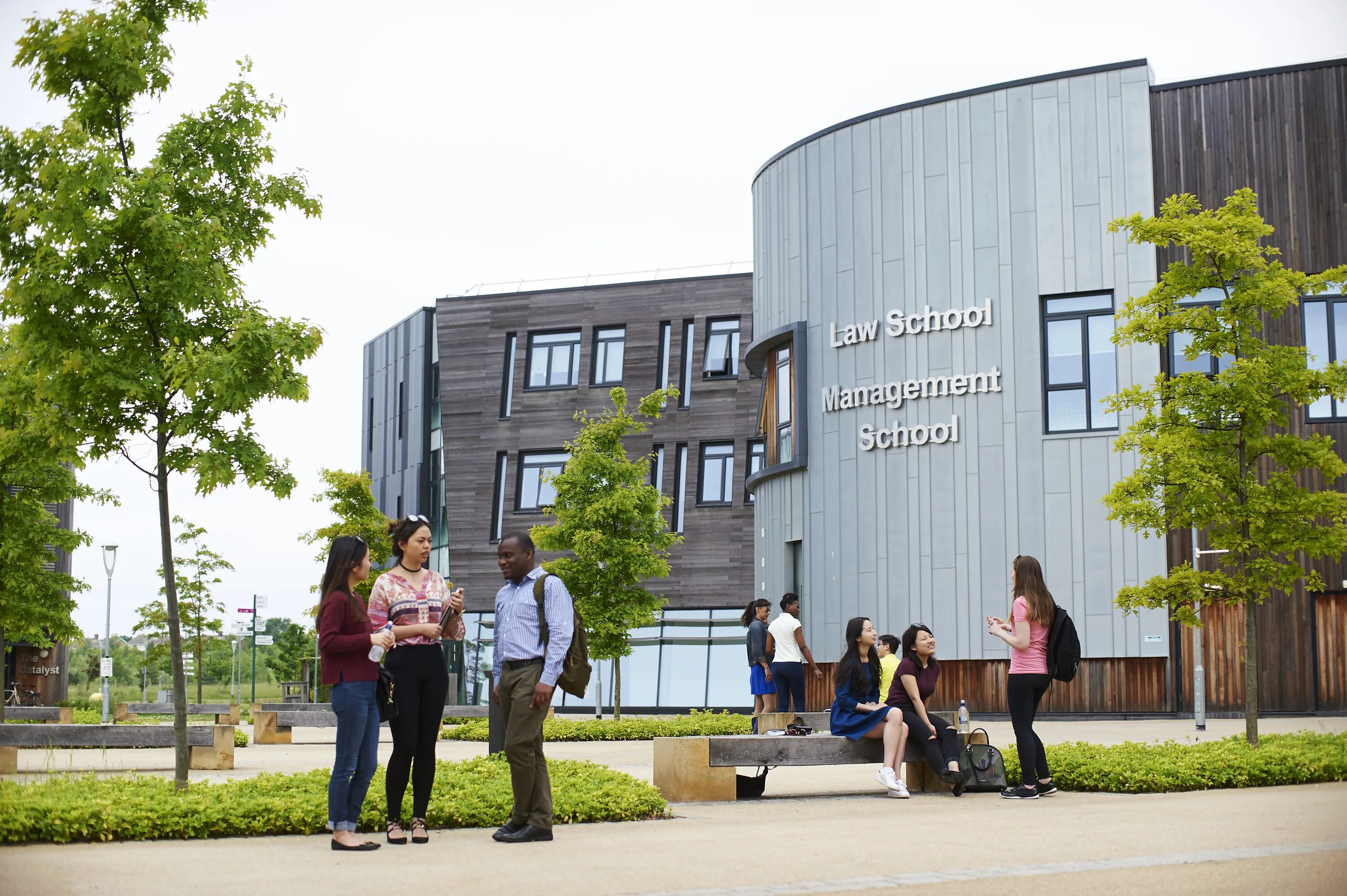 Law university. Интерьер библиотеки мичиганского университета в энн арборитаке сша. The university of law. University of law london. Школа миллера в шарлоттсвилле штат вирджиния.