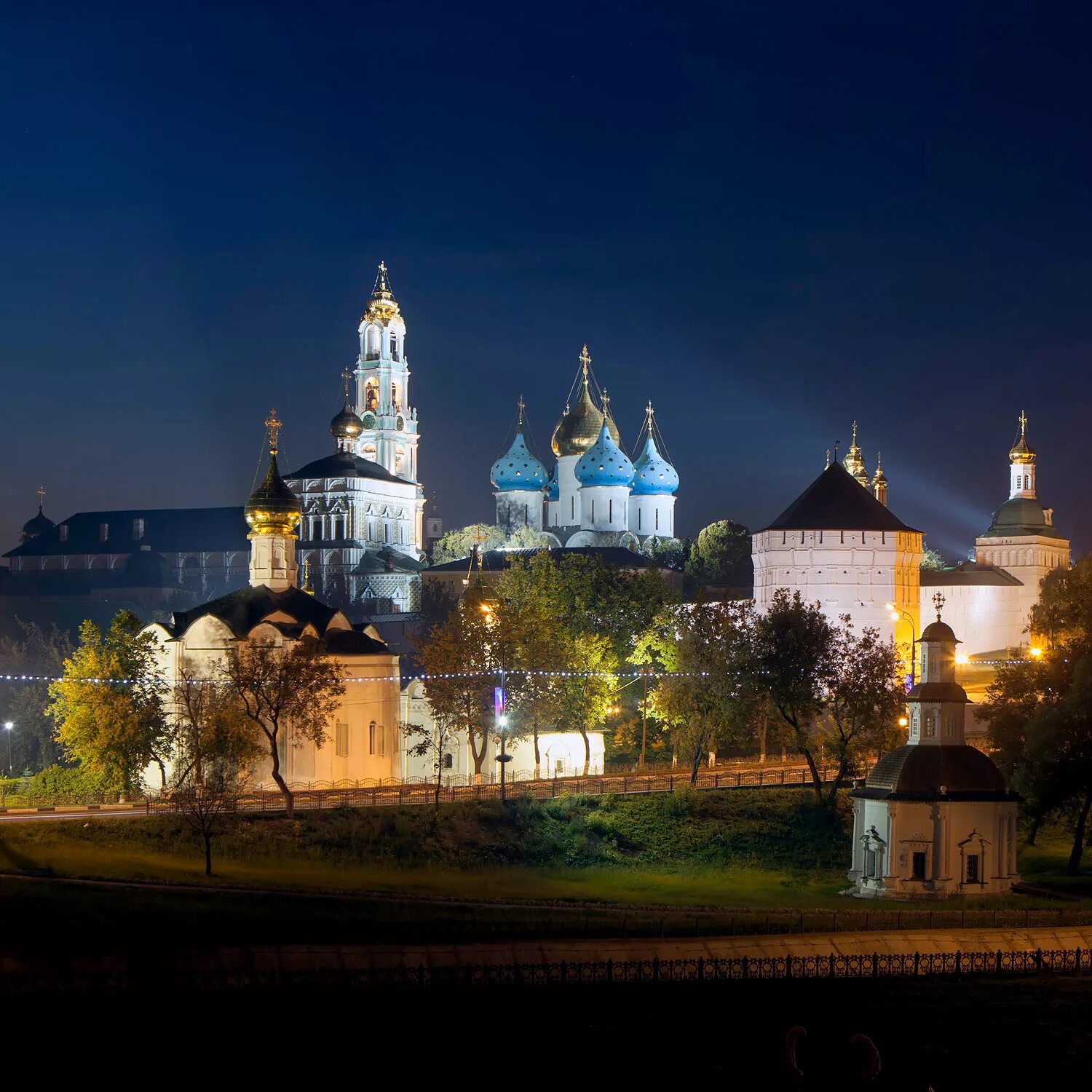 Троице-Сергиева Лавра Сергиев Посад. Тороицесергиева Лавра. Троице Сергиев Посад монастырь. Свято Сергиевская Лавра Сергиев Посад. Свято троицкий москва