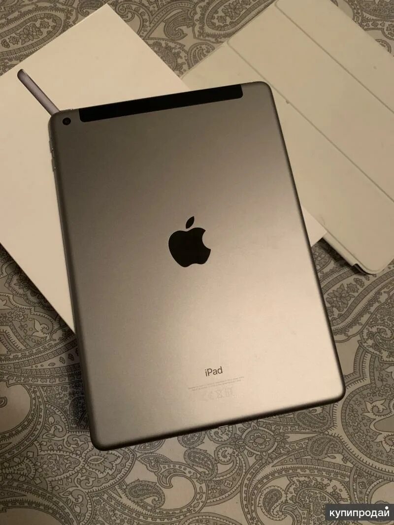 Планшет купить 6 128gb. IPAD 6 128gb. Айпад 6 поколения 128 ГБ. Айпад 6 32 ГБ. Айпад 6 поколения 32 ГБ Wi-Fi Cellular.