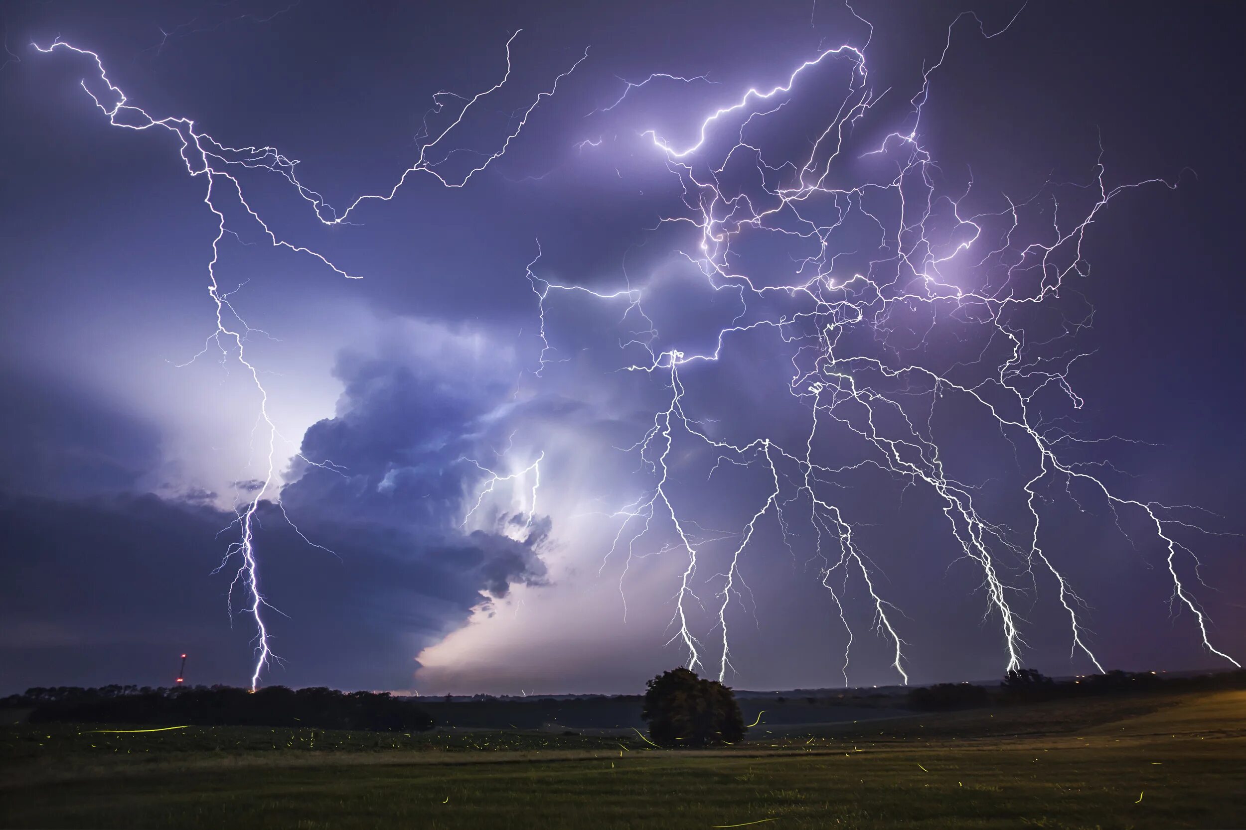 Thunder rain. Вивальди лето гроза. «Летняя гроза (шторм)»Вивальди. Антонио Вивальди летняя гроза. Молния Гром шаровая молния гроза.