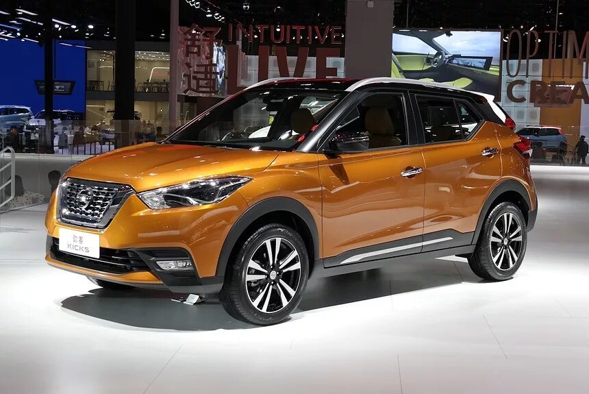 Новый кроссовер недорого. Ниссан Кикс 2019. Nissan Kicks 2017. Ниссан Кикс 2021. Nissan Kicks 2010.