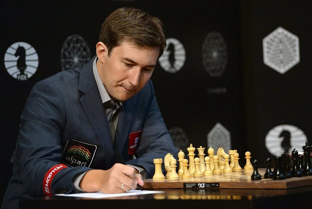 Магнус карлсен шахматы. Чемпион про шахматиста. Чемпионы шахмат каспаров. Чемпион про шахматиста. Чемпион про шахматиста.
