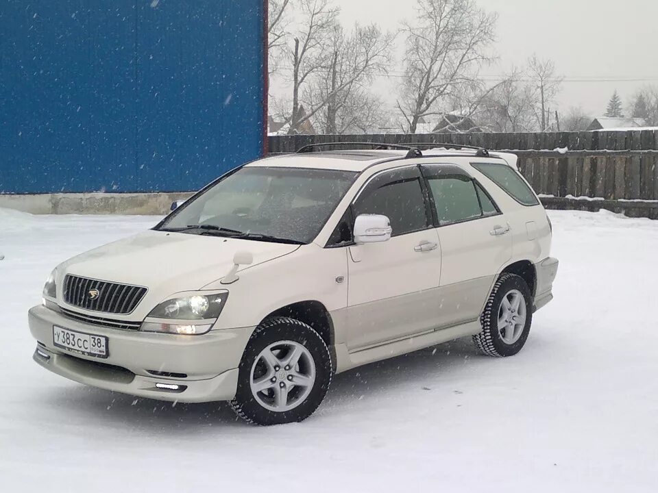 Купить харриер в иркутске. Рейлинги Toyota Harrier (98-02). Тойота Харриер 2001. Рейлинги на Тойота Харриер 1998-2001. Рейлинги Toyota Harrier 2001.