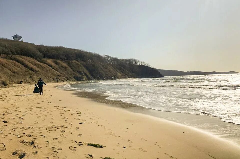 Пляж Прикумск находка. Пляж Лесная находка. Находка море. Находка море пляж. Берег находки